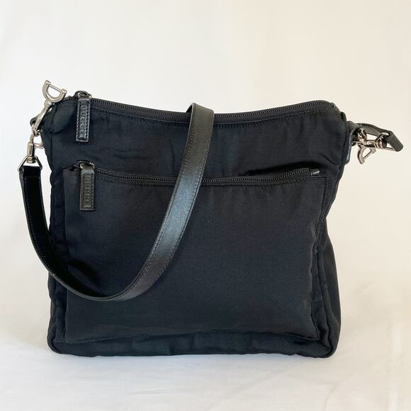 GUCCI Black Nylon Canvas Shoulder Bag Vintage Crossbody COA - Picture 1 of 14